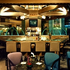 10atrium-bar