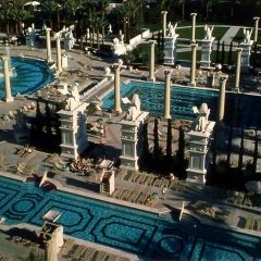 caesars-palace-pool-photos5